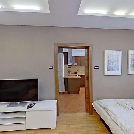 2Br Apt With Free Garage Parking, Close To The Historic Centre Μπρατισλάβα Εξωτερικό φωτογραφία