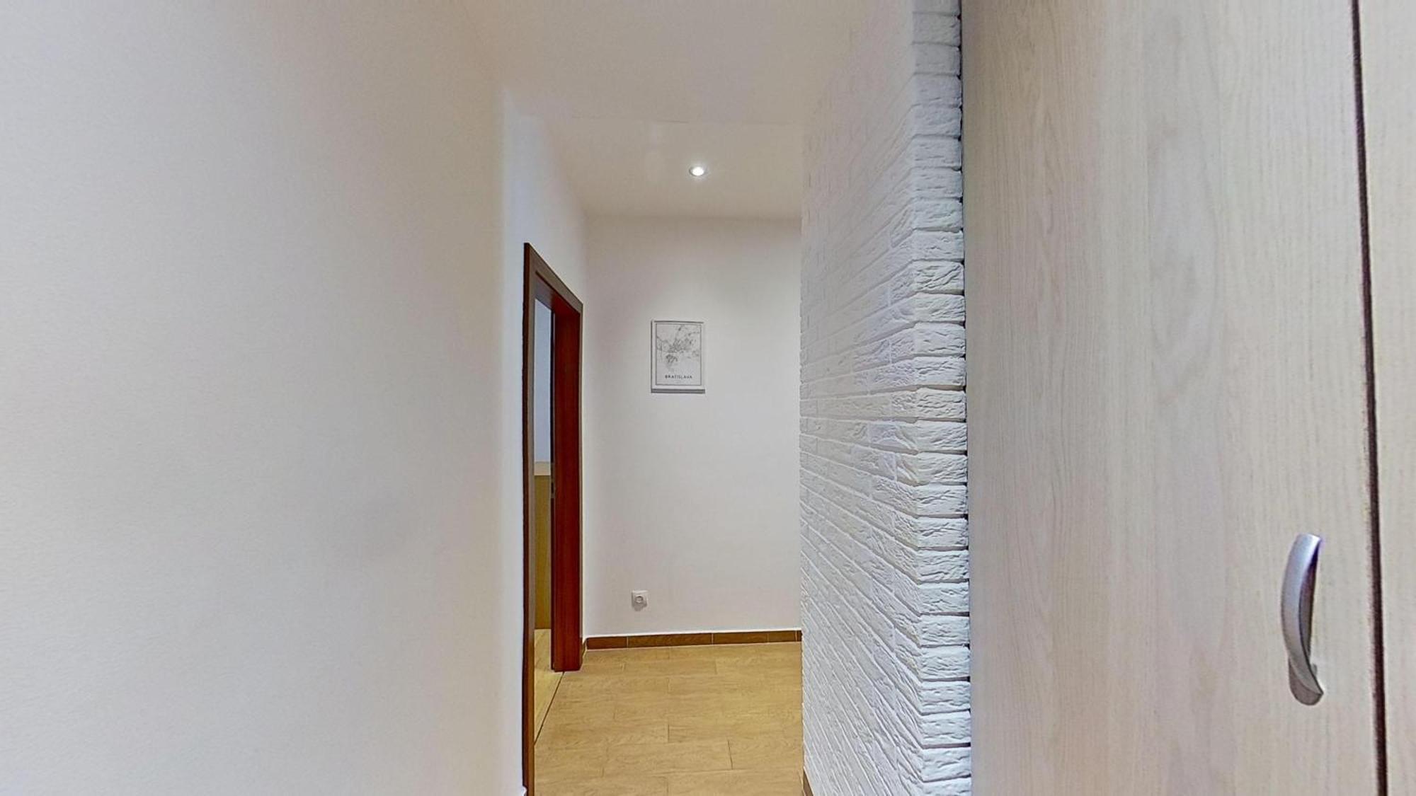 2Br Apt With Free Garage Parking, Close To The Historic Centre Μπρατισλάβα Εξωτερικό φωτογραφία