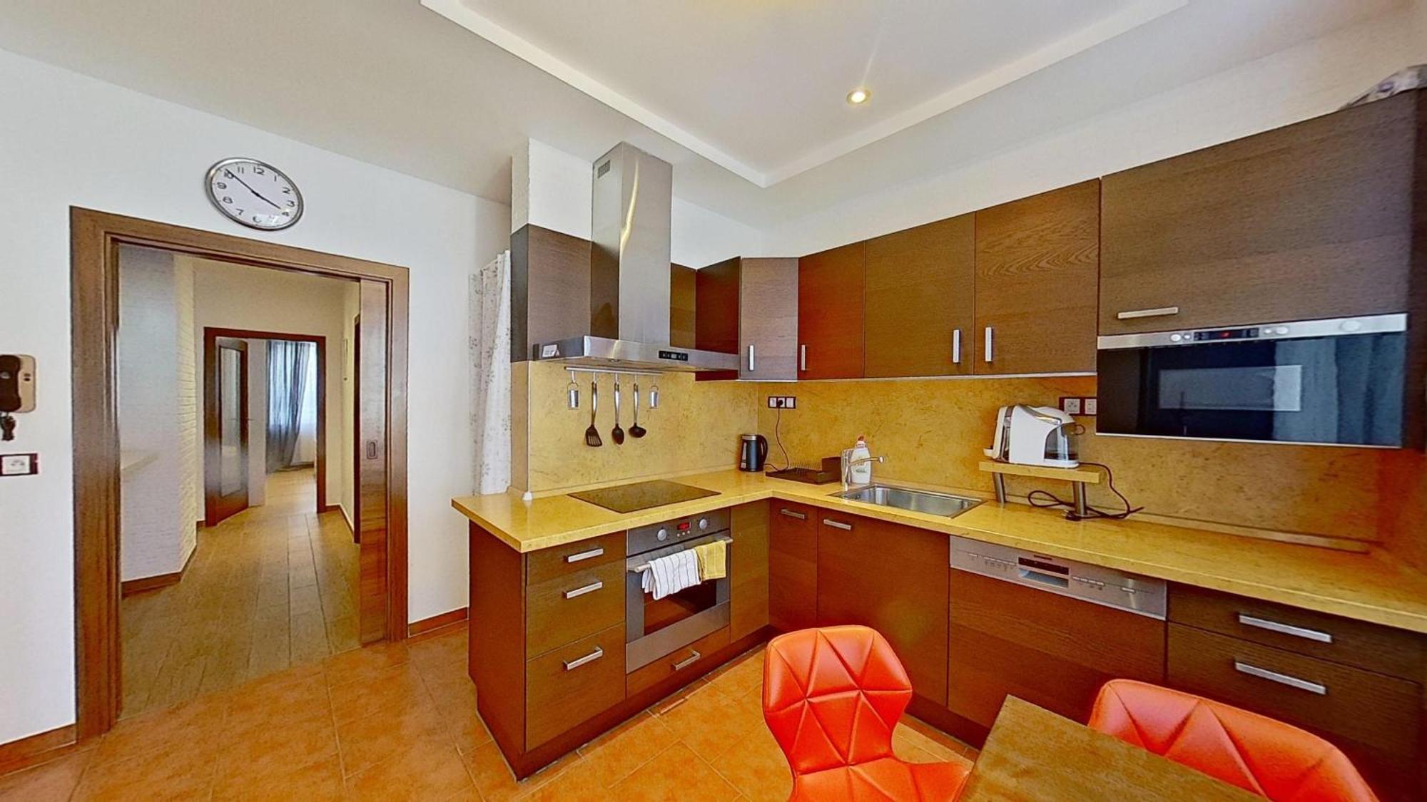 2Br Apt With Free Garage Parking, Close To The Historic Centre Μπρατισλάβα Εξωτερικό φωτογραφία